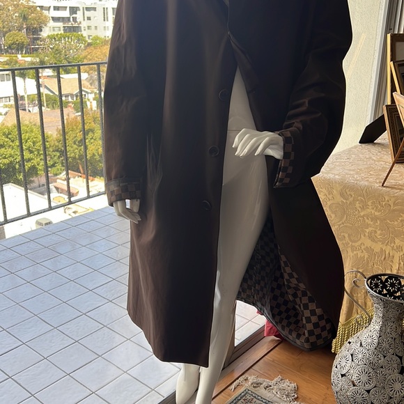 Original Louis Vuitton rain coat - Picture 2 of 14
